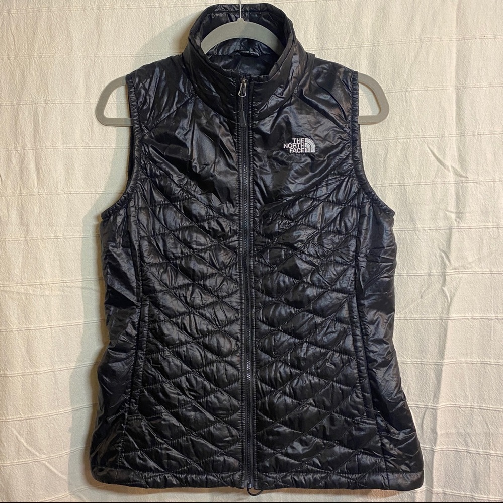 North Face Thermoball Diamond Quilted Pattern Vest - Women’s Medium in Black